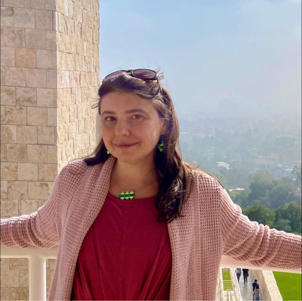 Meet your Posher, Sabina
